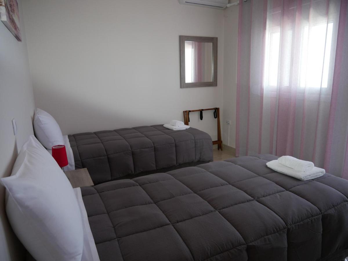 Roza'S Family House Apartment Imerovigli  Ngoại thất bức ảnh