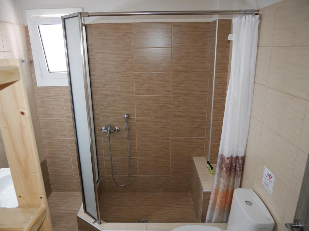 Roza'S Family House Apartment Imerovigli  Ngoại thất bức ảnh