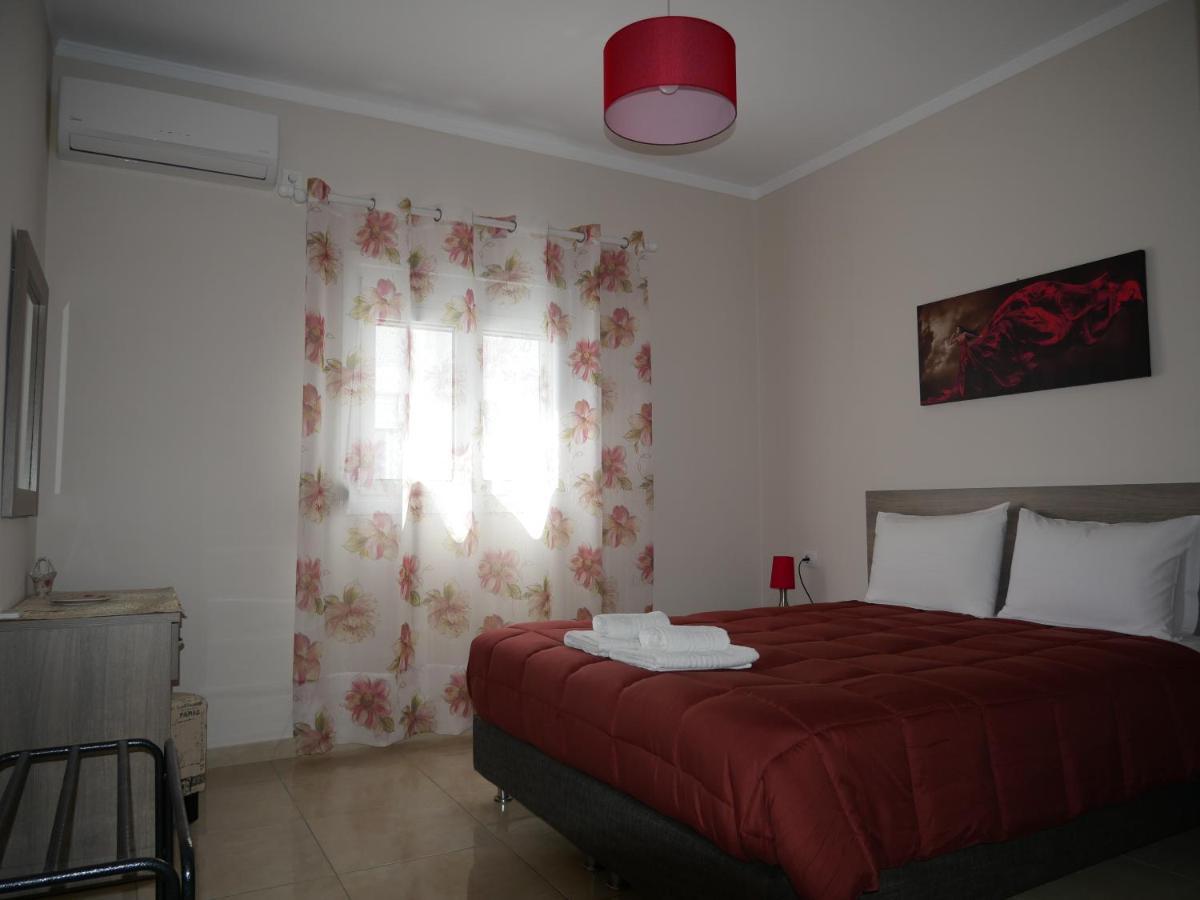 Roza'S Family House Apartment Imerovigli  Ngoại thất bức ảnh