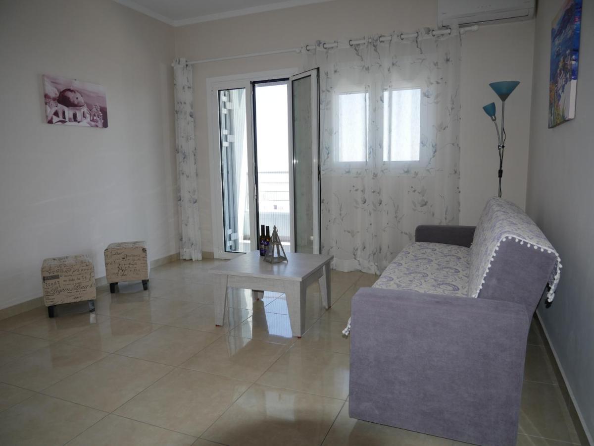 Roza'S Family House Apartment Imerovigli  Ngoại thất bức ảnh