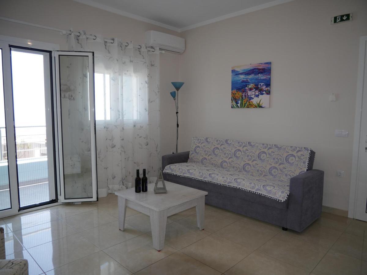 Roza'S Family House Apartment Imerovigli  Ngoại thất bức ảnh