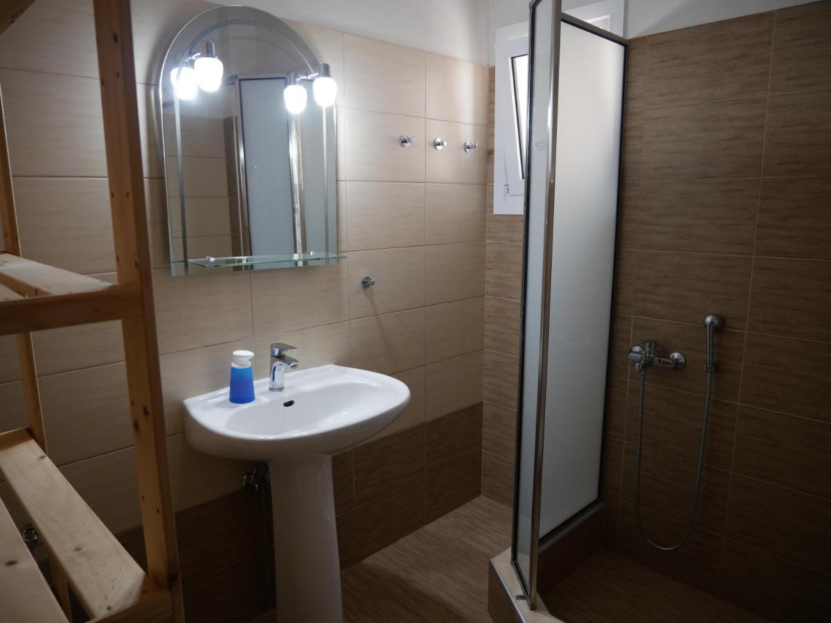 Roza'S Family House Apartment Imerovigli  Ngoại thất bức ảnh